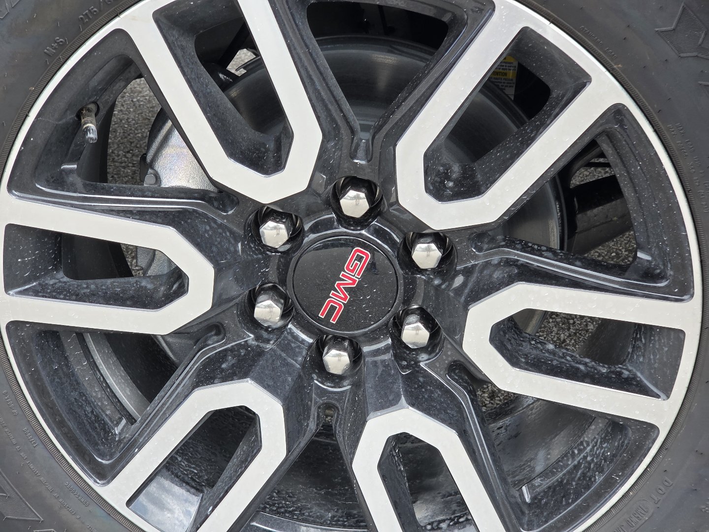 New 2026 GMC Sierra 1500 AT4 w/ AT4 Premium Package AWD/4WD image 13