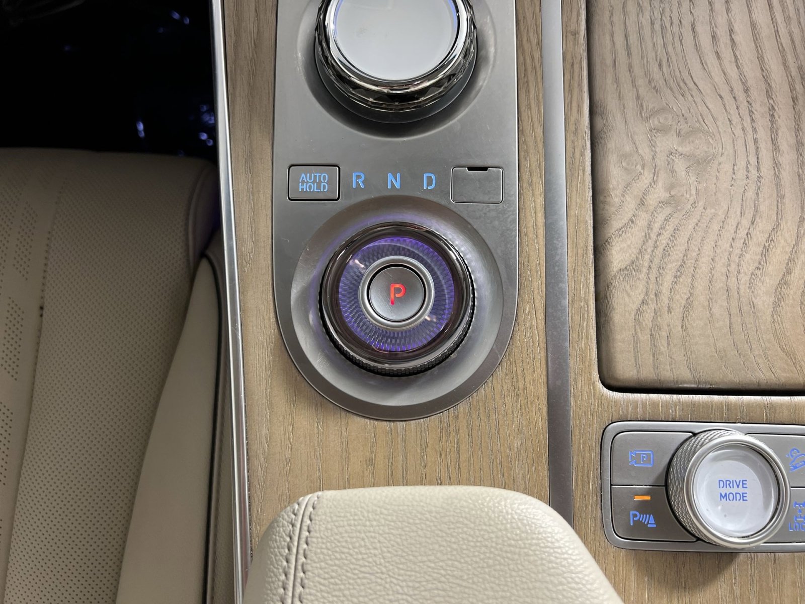 Used 2023 Genesis GV80 2.5T w/ Prestige 20" Package image 22