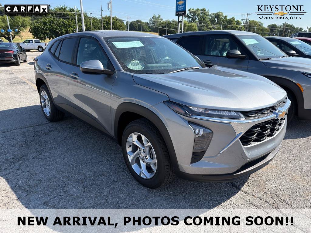 New 2026 Chevrolet Trax LS w/ LS Convenience Package