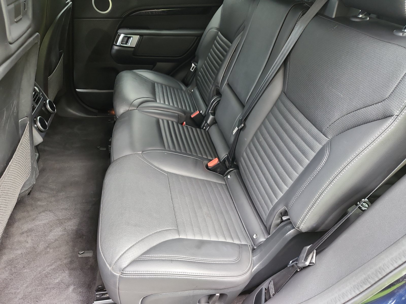 Used 2023 Land Rover Discovery S R-Dynamic AWD/4WD image 13