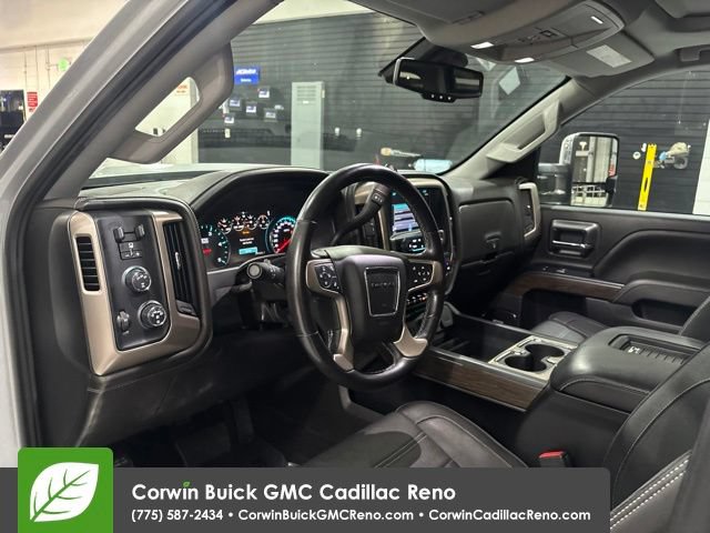 Used 2018 GMC Sierra 2500 Denali w/ Duramax Plus Package AWD/4WD image 10