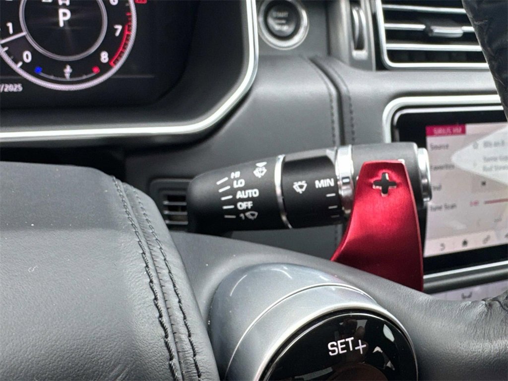 Certified 2021 Land Rover Range Rover SV Autobiography Dynamic image 32