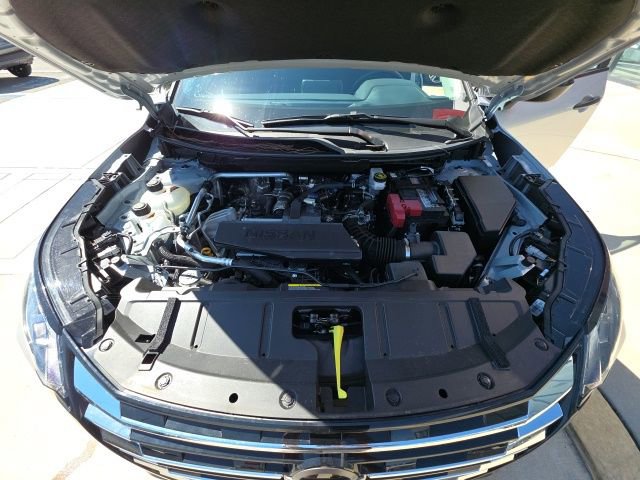 Used 2025 Nissan Rogue S FWD image 27