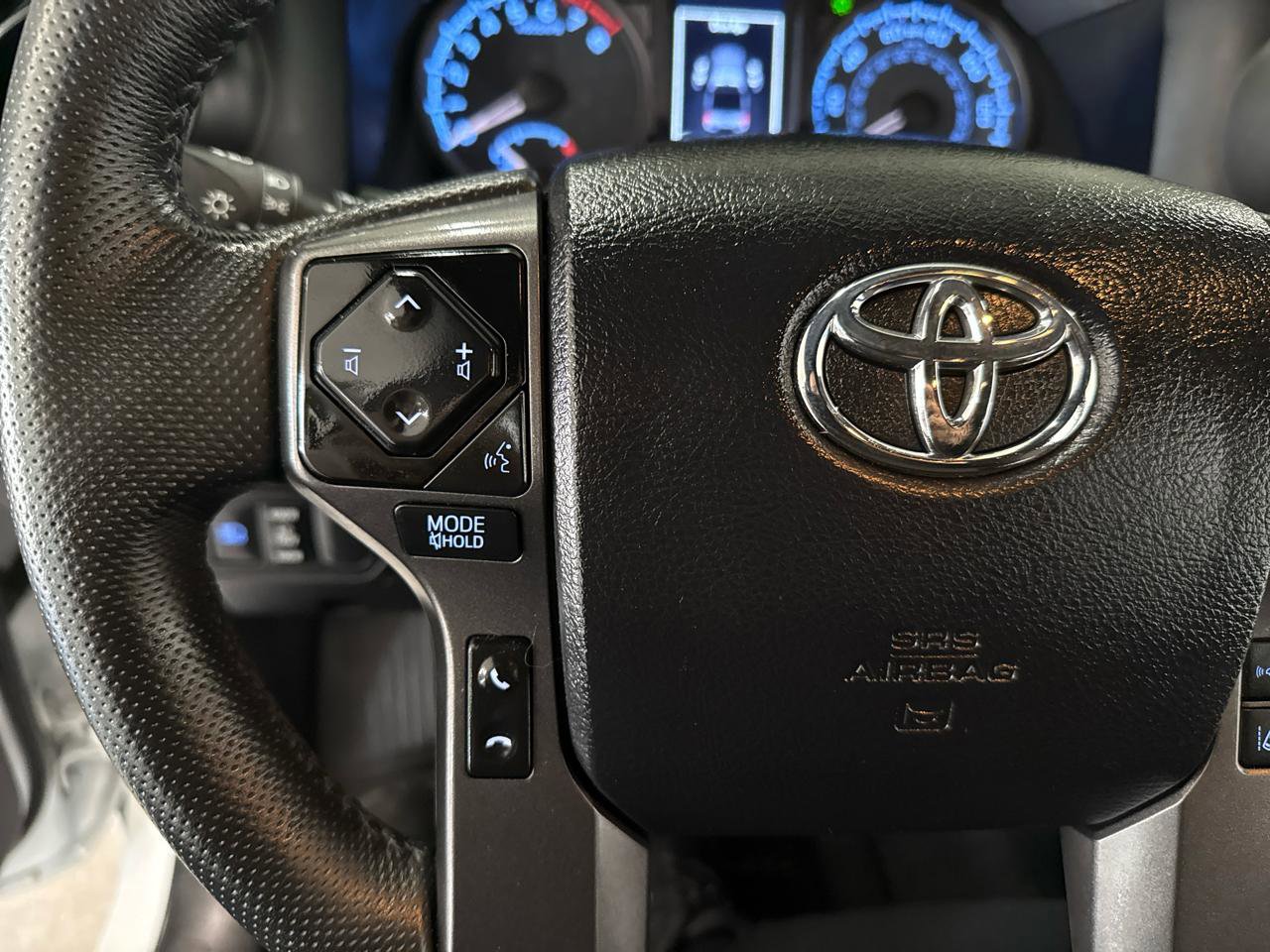 Used 2023 Toyota Tacoma TRD Off-Road w/ Technology Package image 14