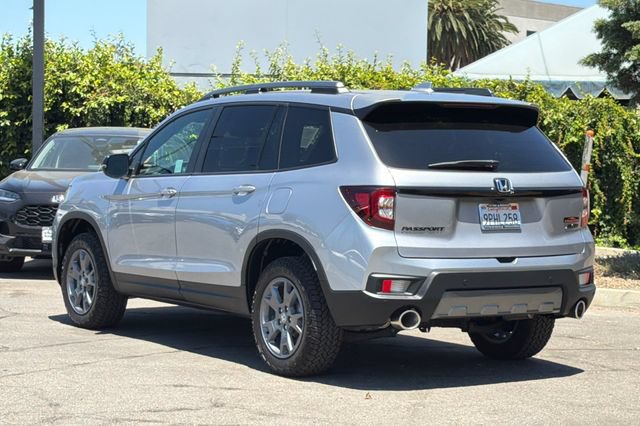 Certified 2025 Honda Passport TrailSport image 6