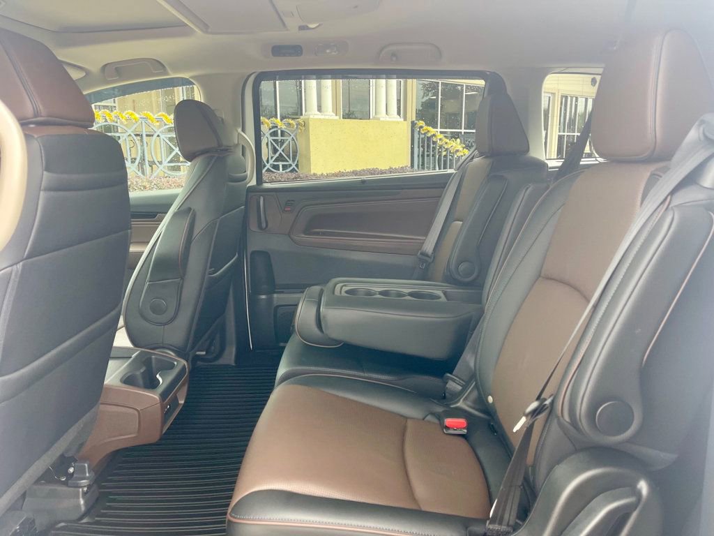 Used 2025 Honda Odyssey Elite image 12
