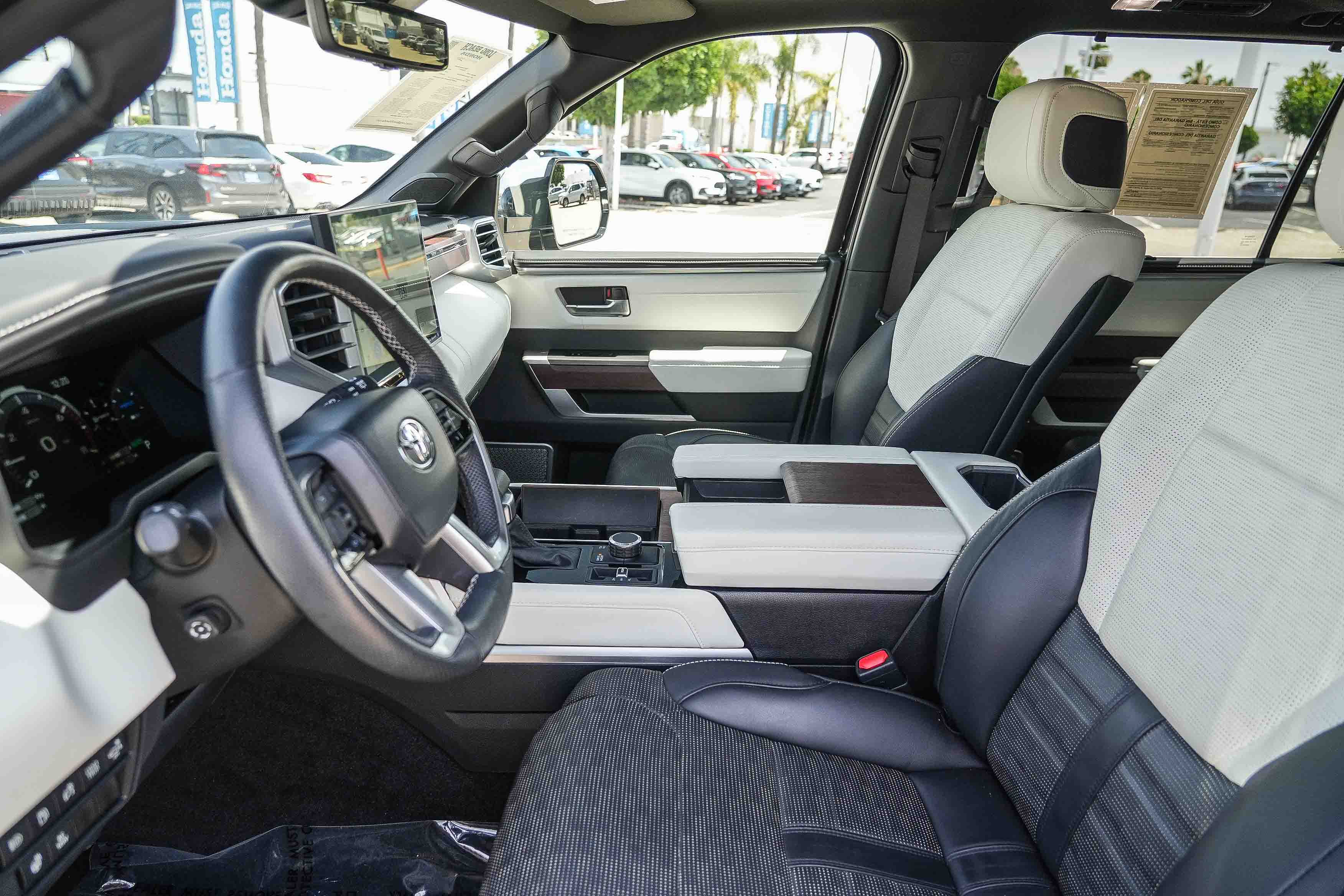 Used 2024 Toyota Sequoia Capstone AWD/4WD image 18