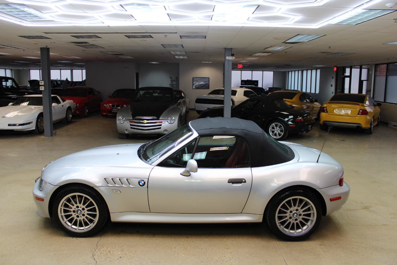 Used 2002 BMW Z3 3.0i RWD image 9