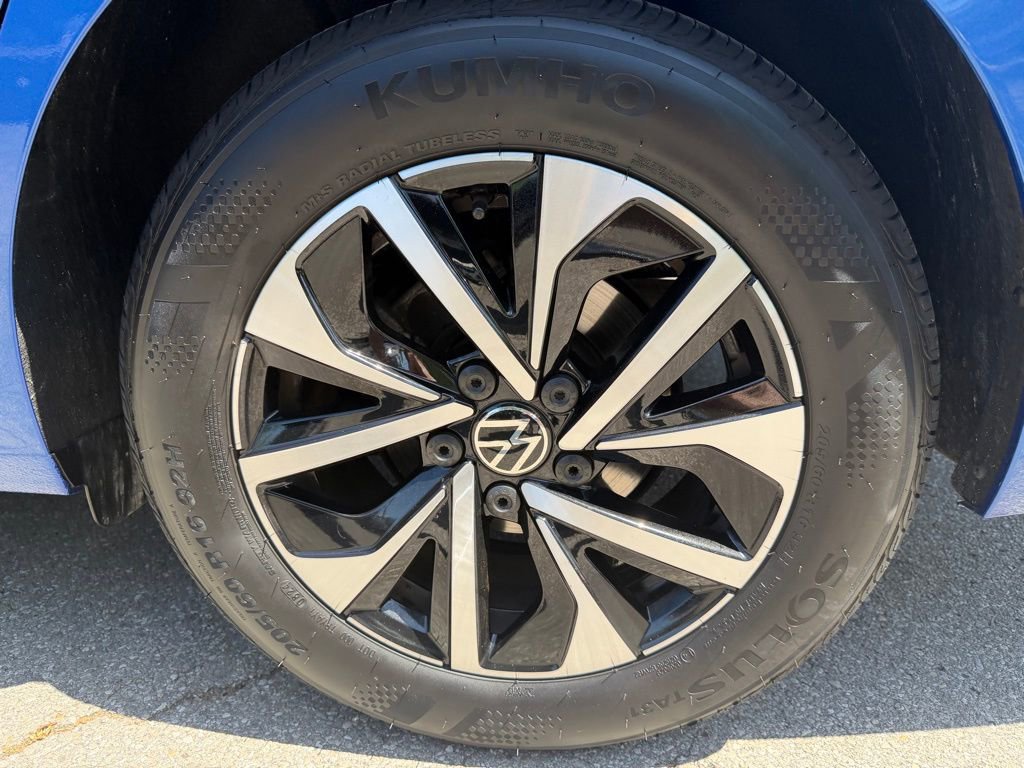 Used 2024 Volkswagen Jetta S image 28