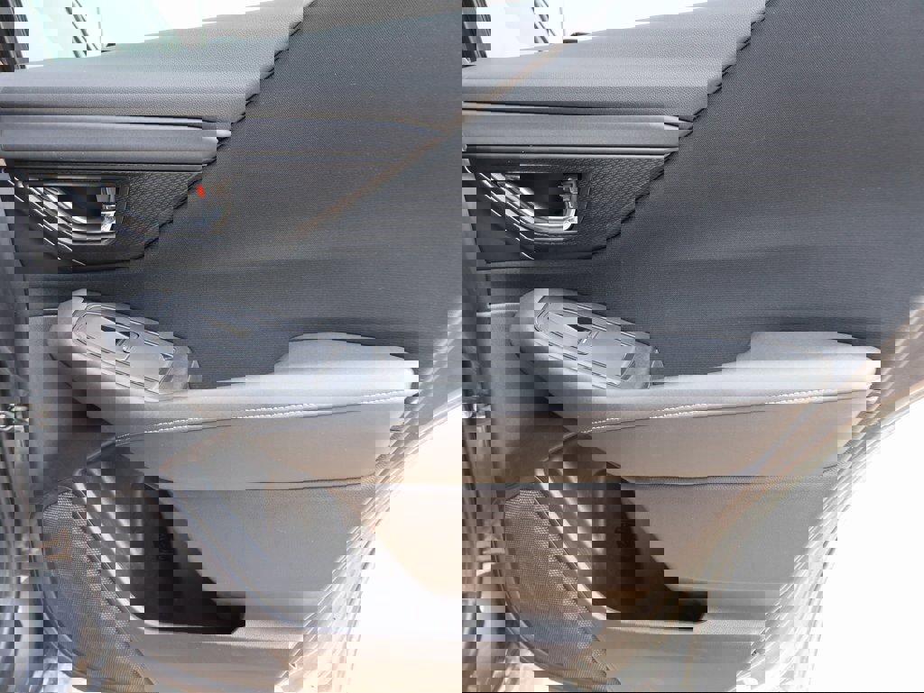 Used 2023 Subaru Outback Premium image 12