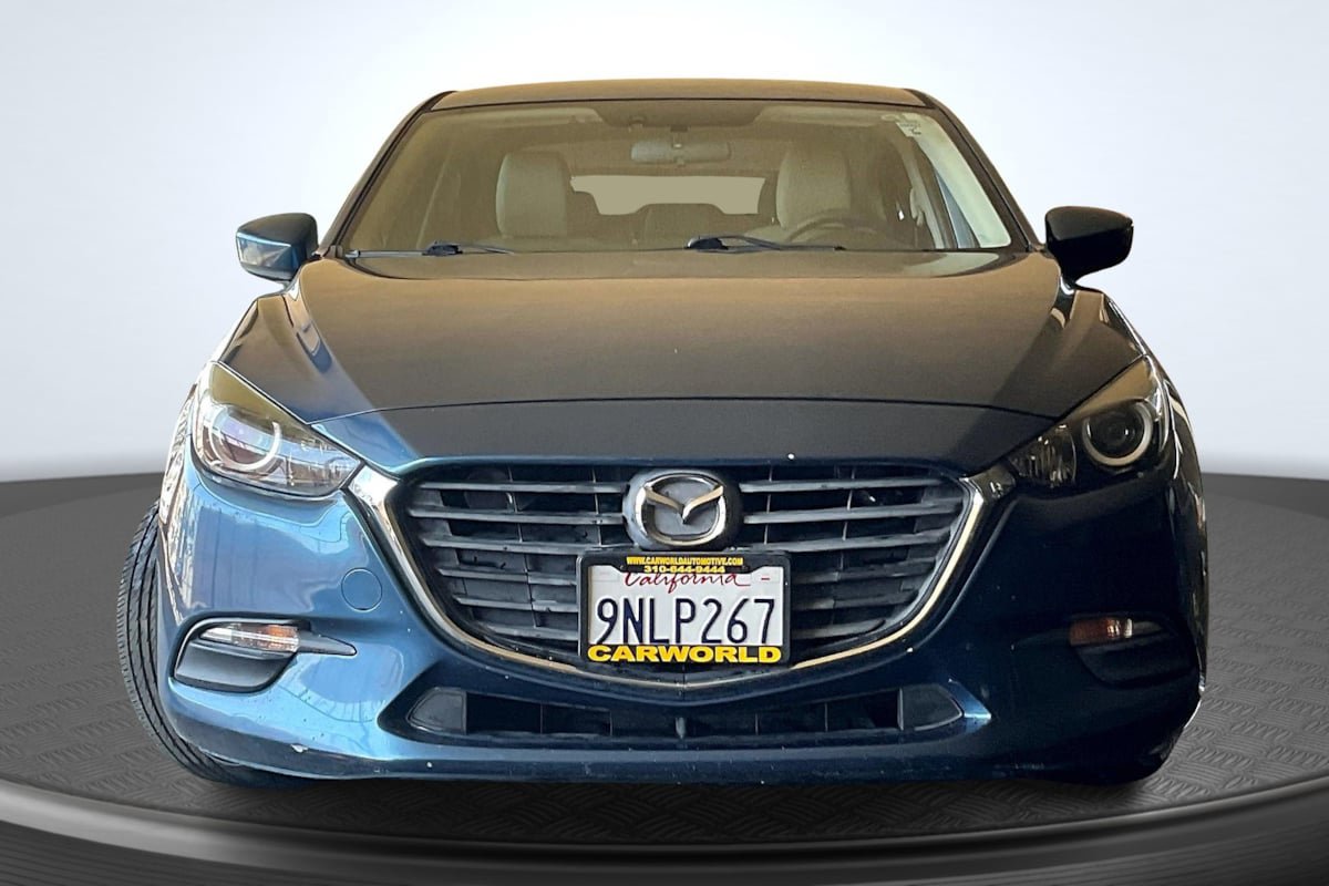 Used 2017 MAZDA MAZDA3 Sport FWD image 3