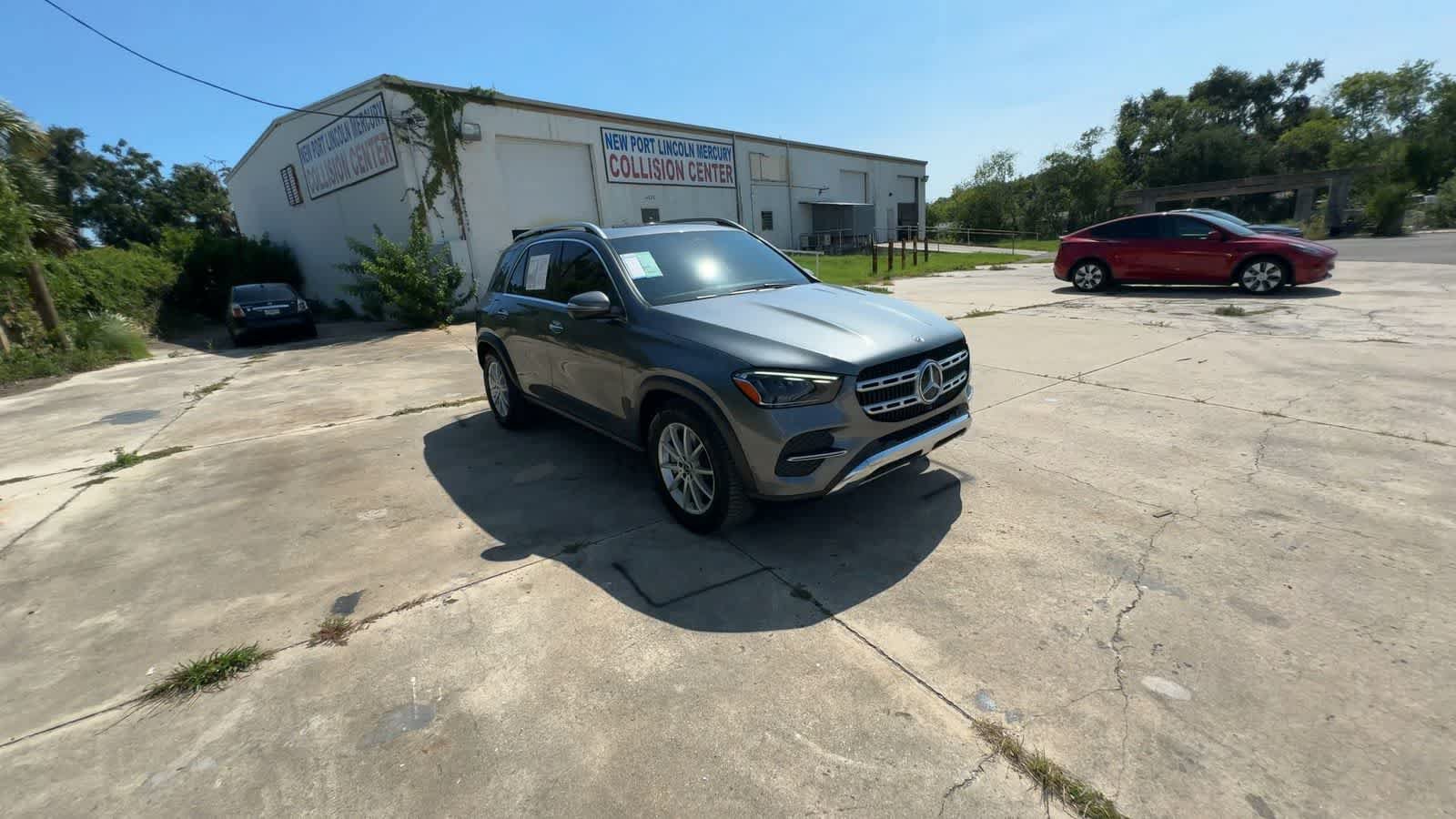 Used 2024 Mercedes-Benz GLE 450 4MATIC image 2