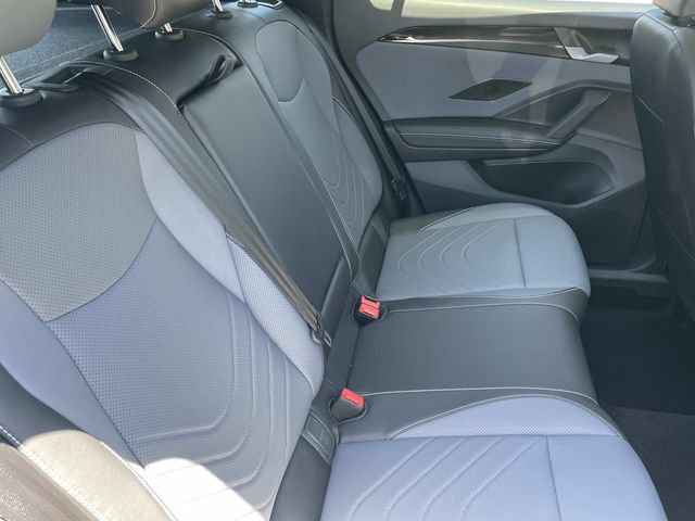 New 2026 Volkswagen Tiguan SE R-Line FWD image 25