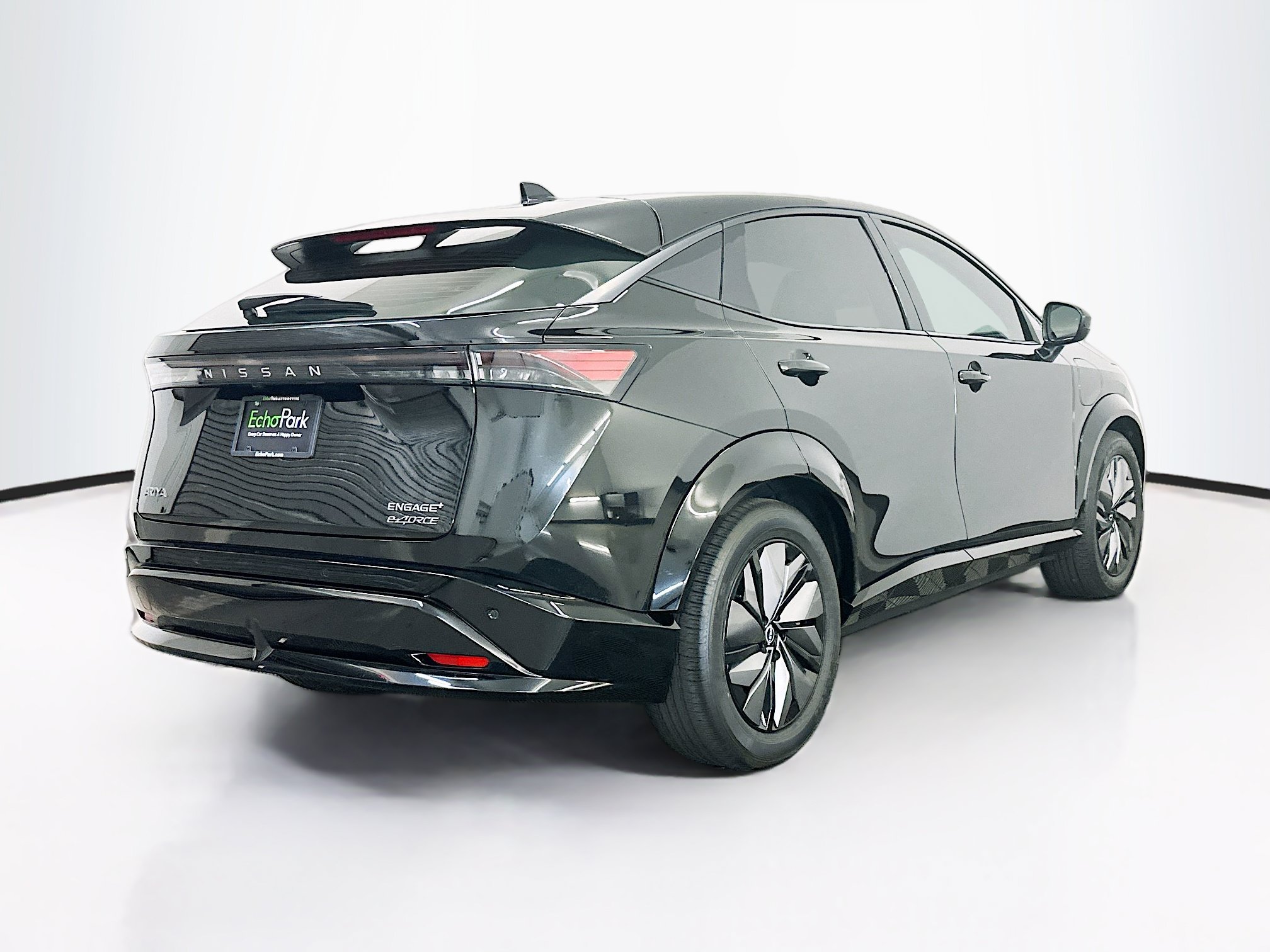Used 2024 Nissan Ariya AWD image 9