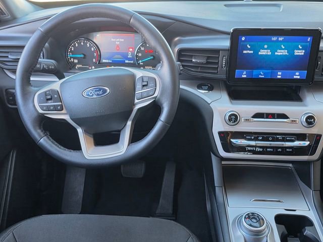 Used 2023 Ford Explorer XLT image 13