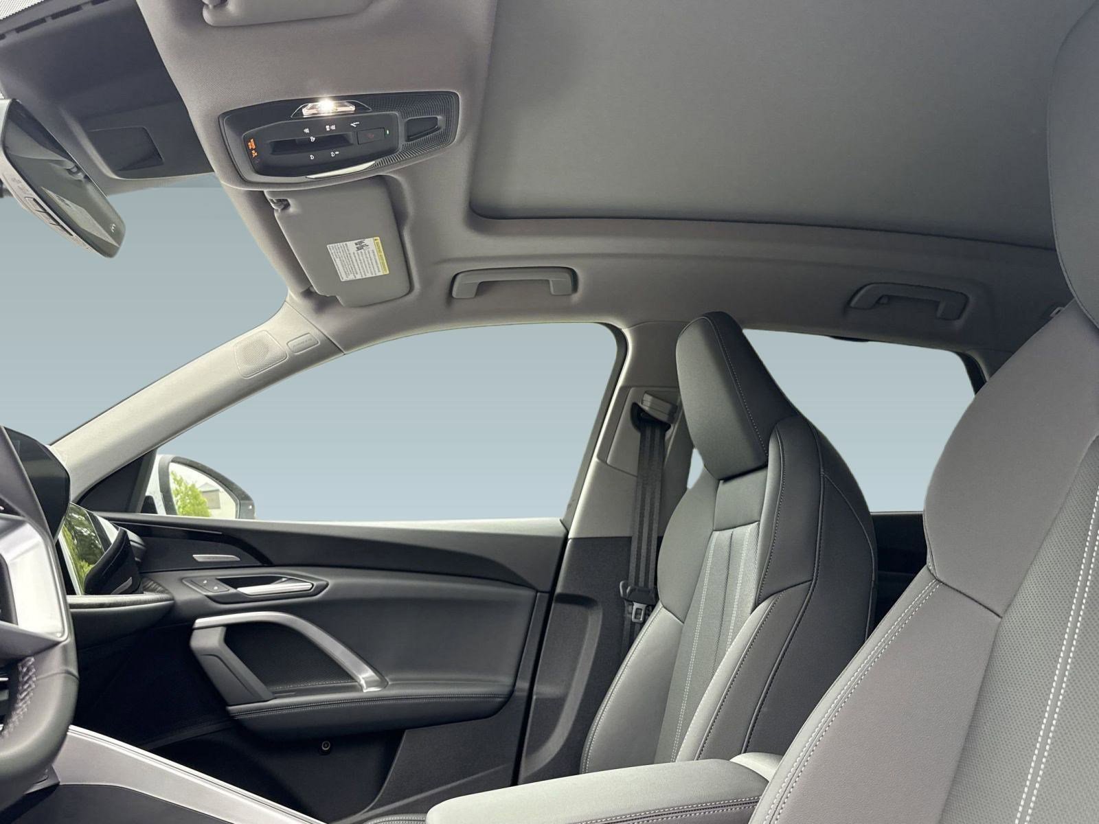 Used 2025 Audi Q5 Premium Plus image 16