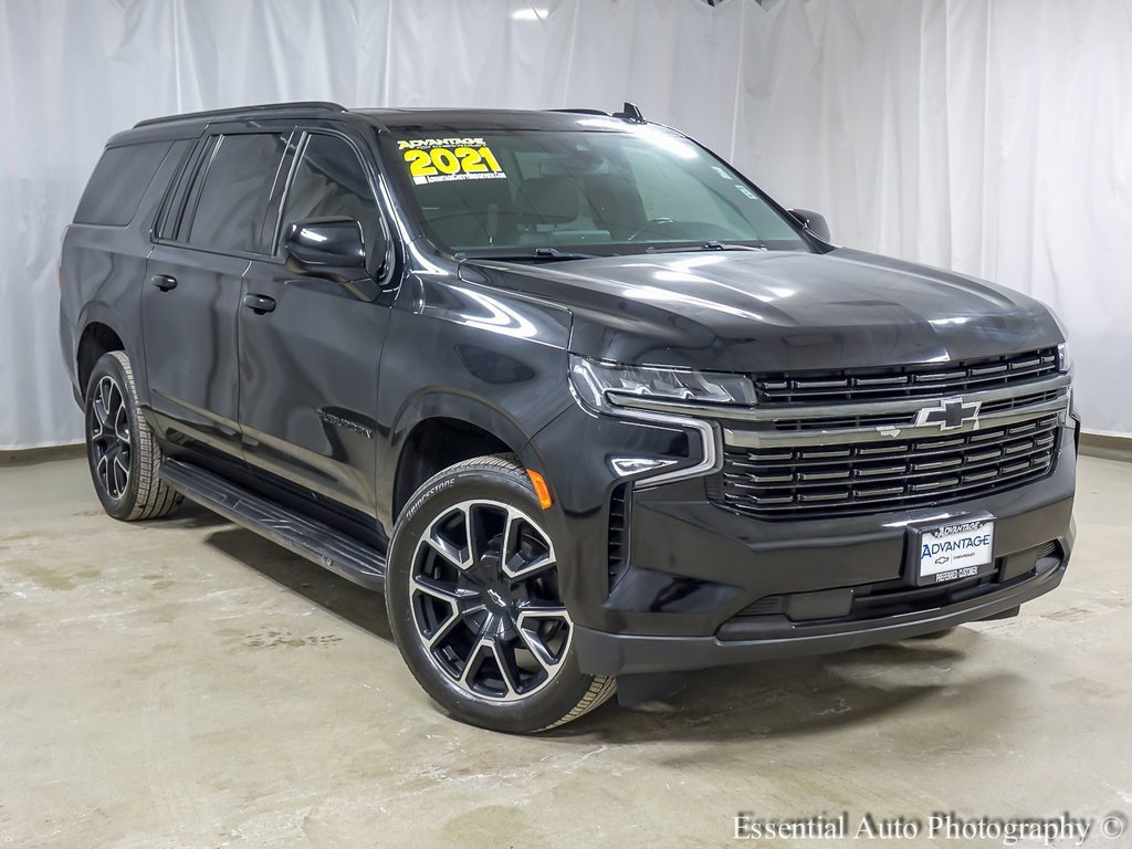 Used 2021 Chevrolet Suburban RST image 2