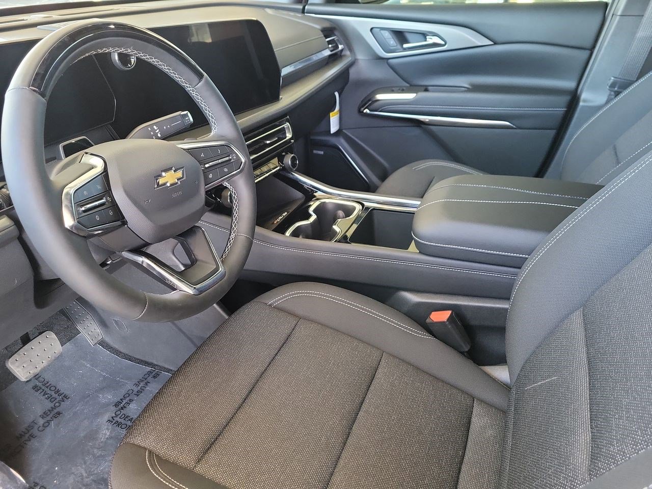 New 2026 Chevrolet Traverse LT w/ Enhanced Driving Package image 16