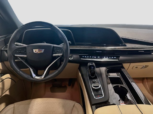 Used 2024 Cadillac Escalade Premium Luxury AWD/4WD image 20