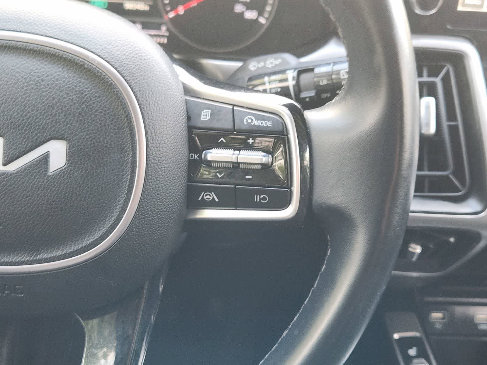 Used 2023 Kia Sorento S w/ Panoramic Sunroof Package image 28