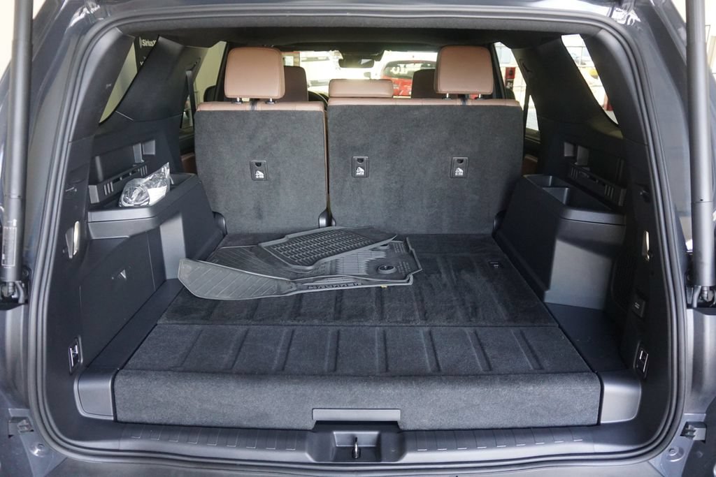 Certified 2025 Toyota 4Runner Limited AWD/4WD image 19