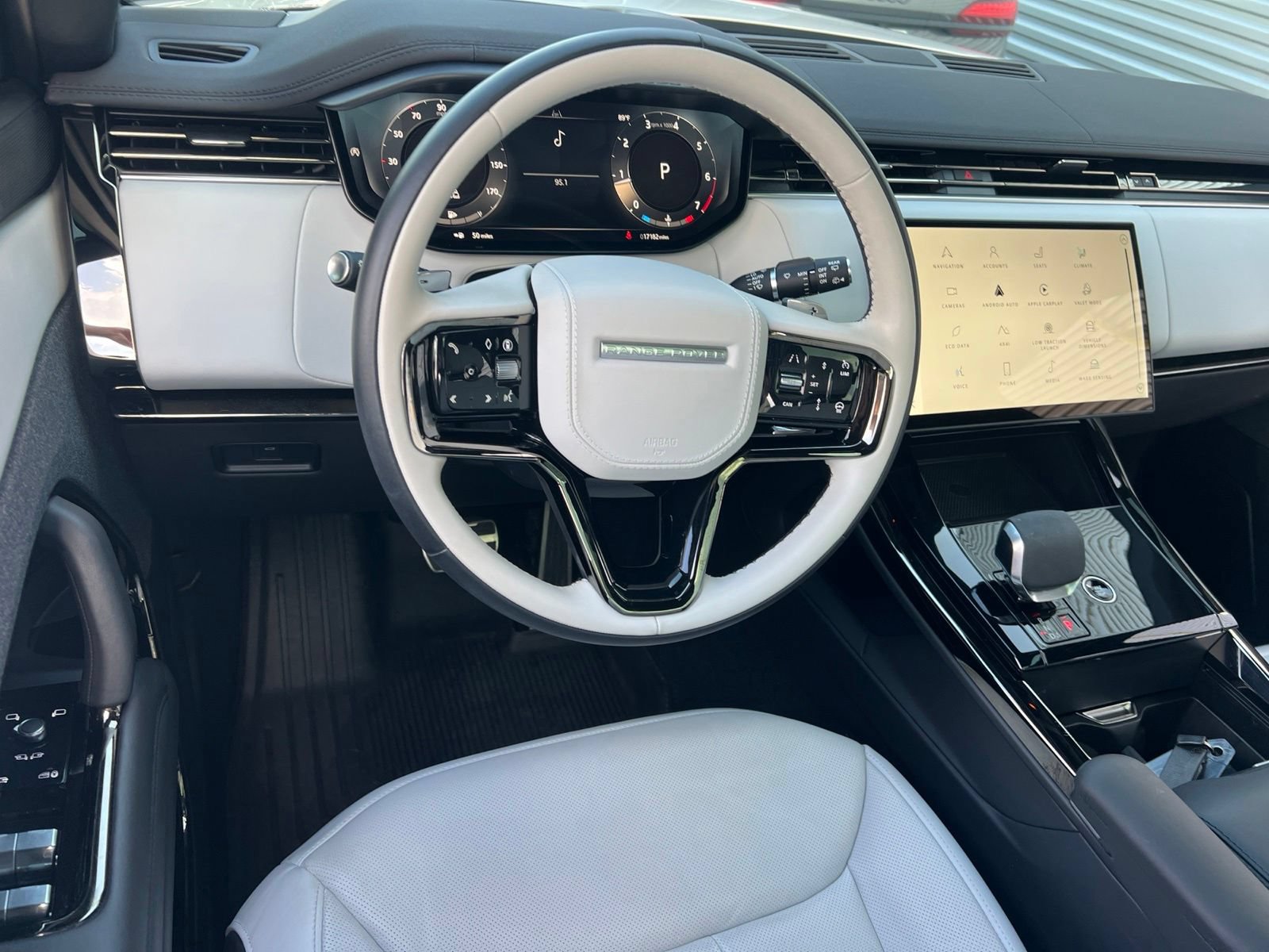 Used 2024 Land Rover Range Rover Sport Dynamic SE AWD/4WD image 38