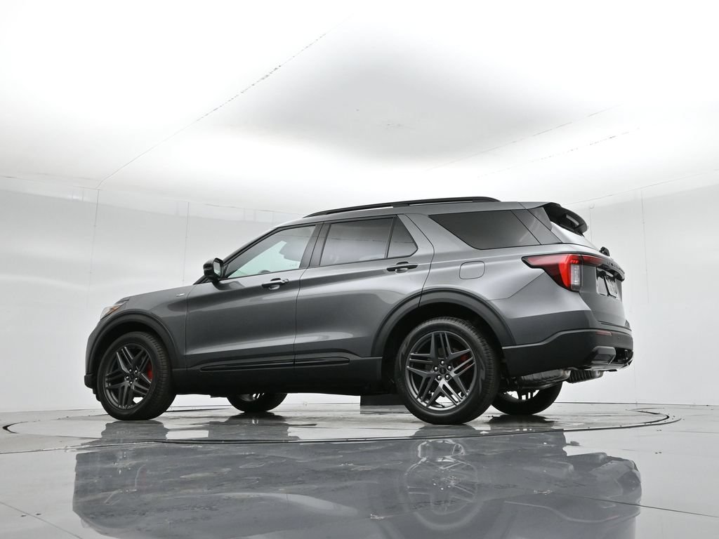 New 2026 Ford Explorer ST-Line w/ ST-Line Street Pack RWD image 55