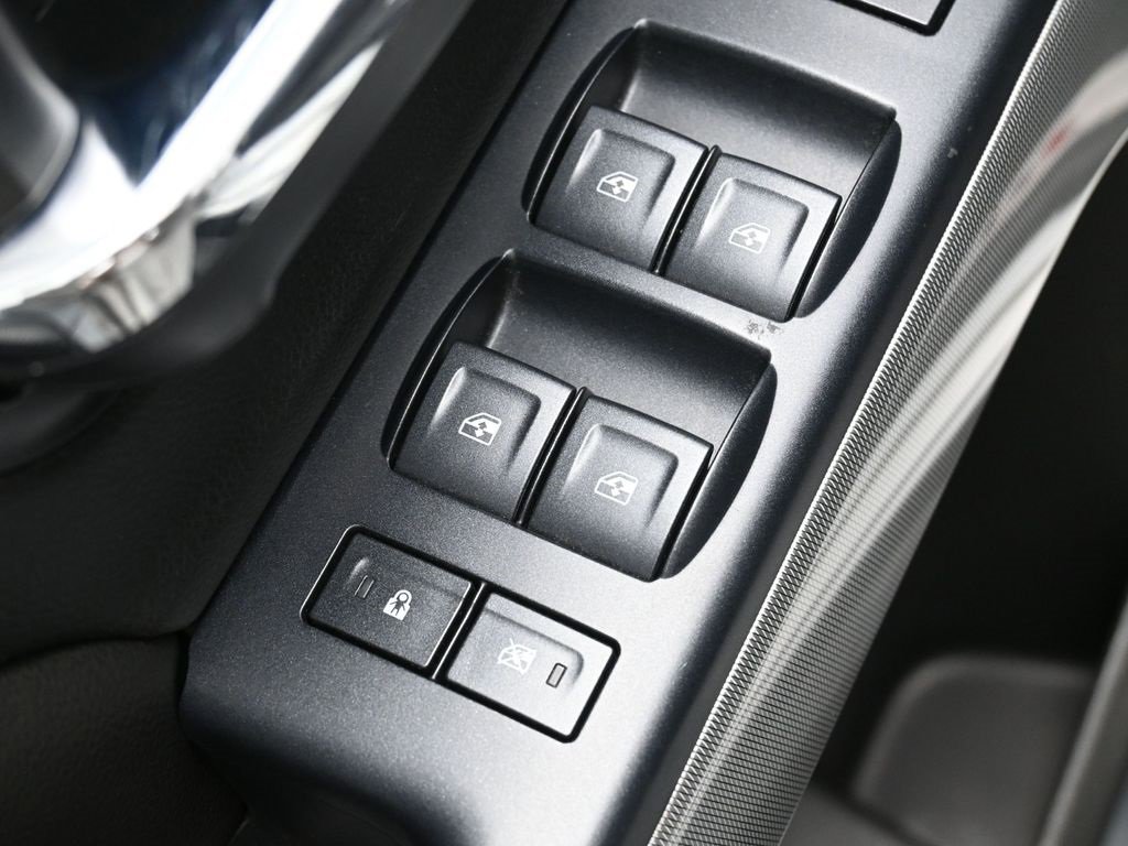 Used 2018 Chevrolet Silverado 1500 LT w/ All Star Edition image 13