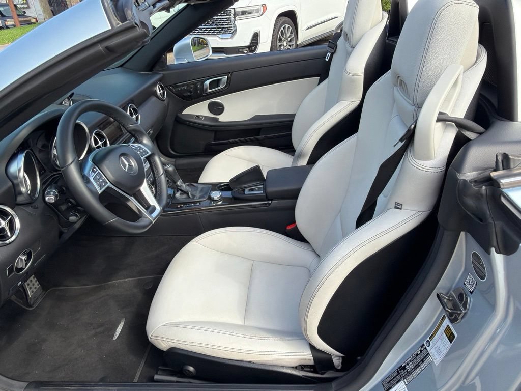 Used 2016 Mercedes-Benz SLK 350 image 19