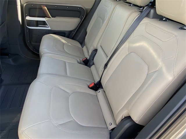 Used 2023 Land Rover Defender 110 S image 28