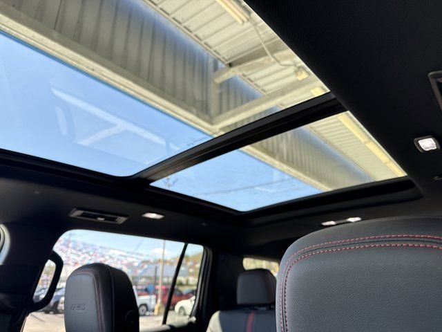 New 2026 Chevrolet Traverse RS w/ LPO, Floor Liner Package image 12