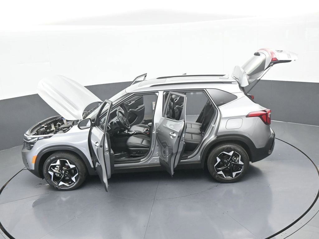 Used 2025 Kia Seltos EX w/ EX Sunroof Package FWD image 62