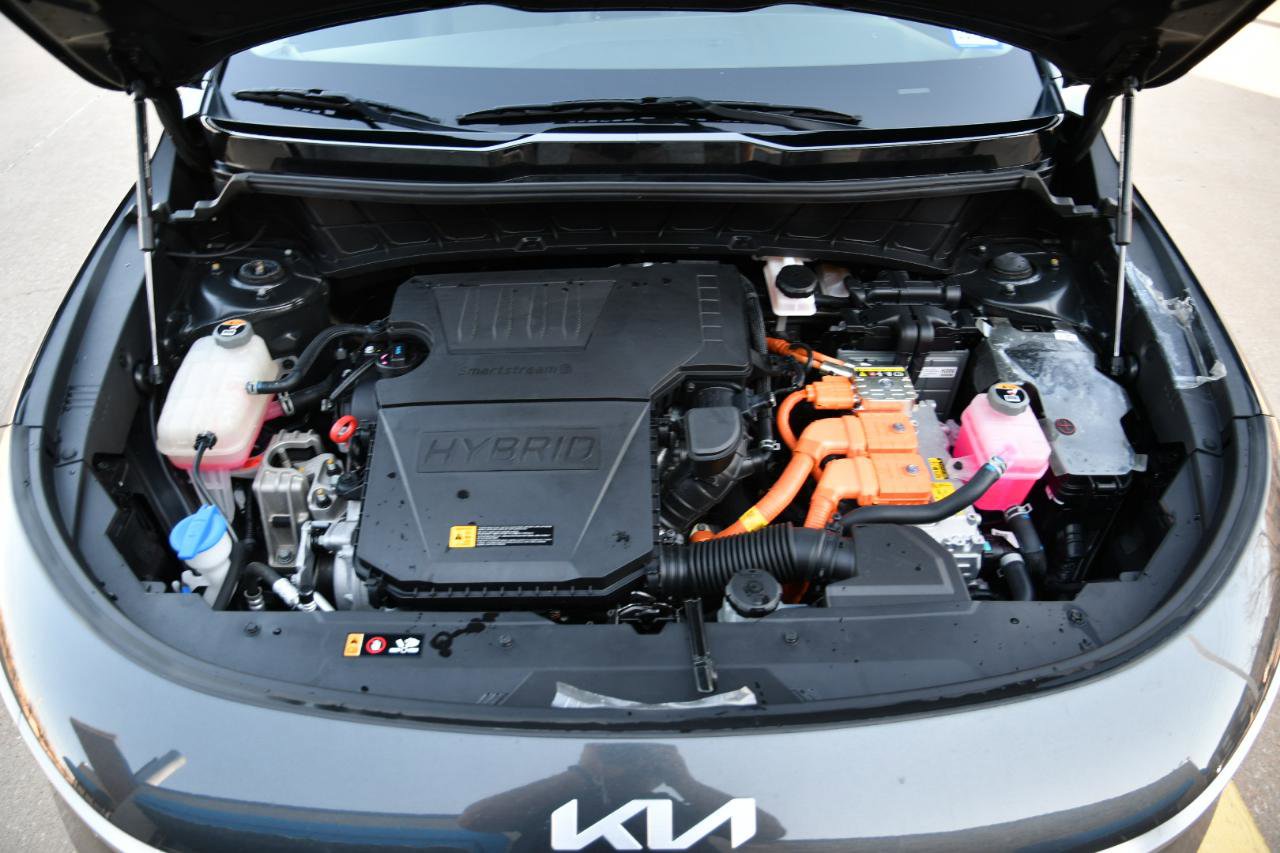 Used 2023 Kia Niro EX Touring image 33