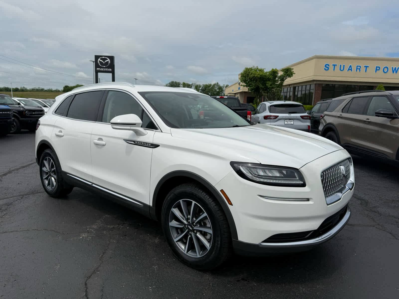 Used 2022 Lincoln Nautilus FWD image 1