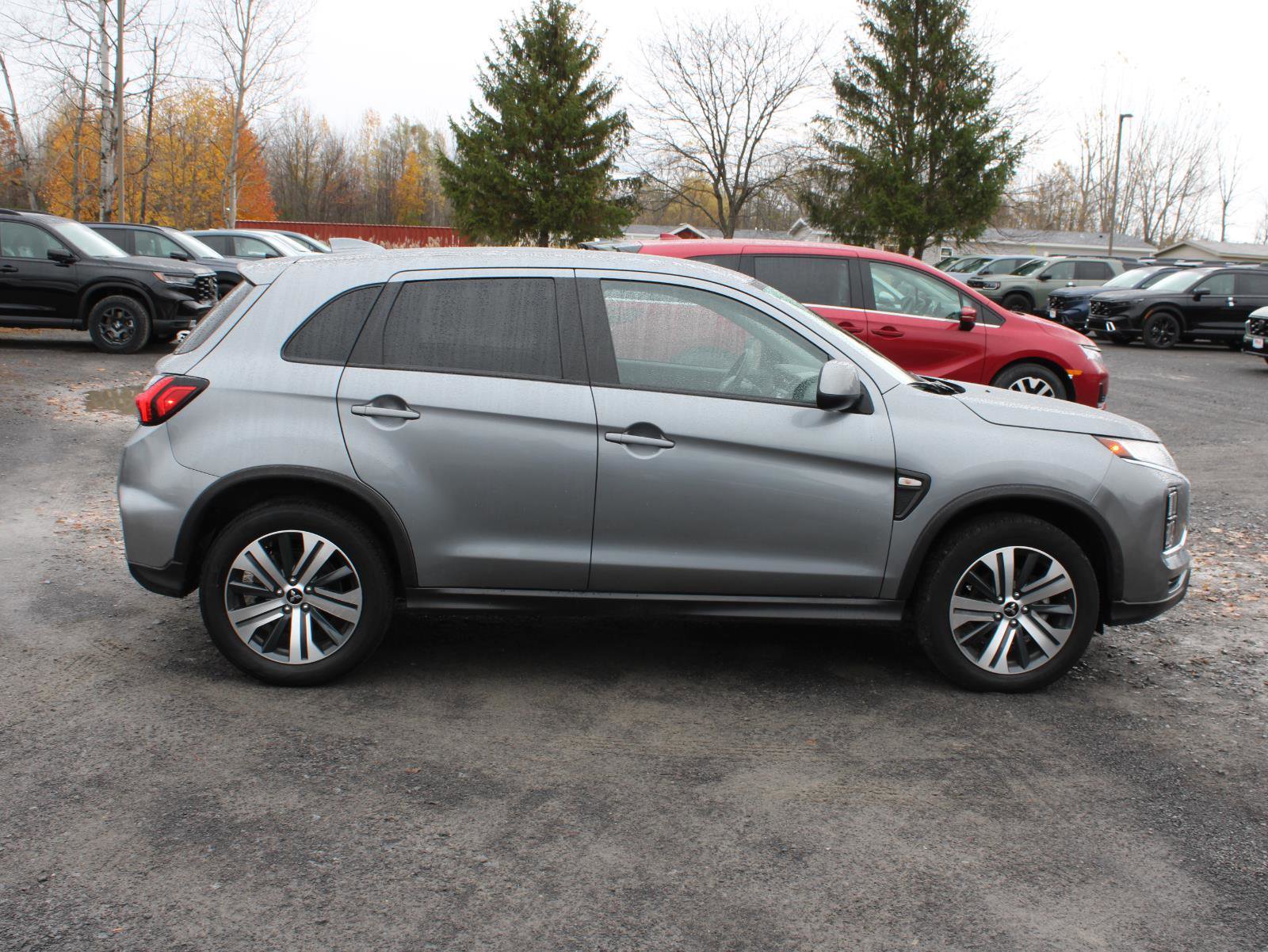 Used 2024 Mitsubishi Outlander Sport ES image 4