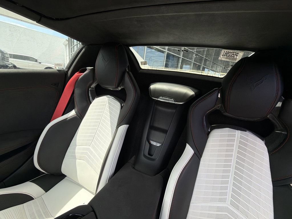 Used 2023 Chevrolet Corvette Stingray Premium Conv w/ Z51 Performance Package image 13
