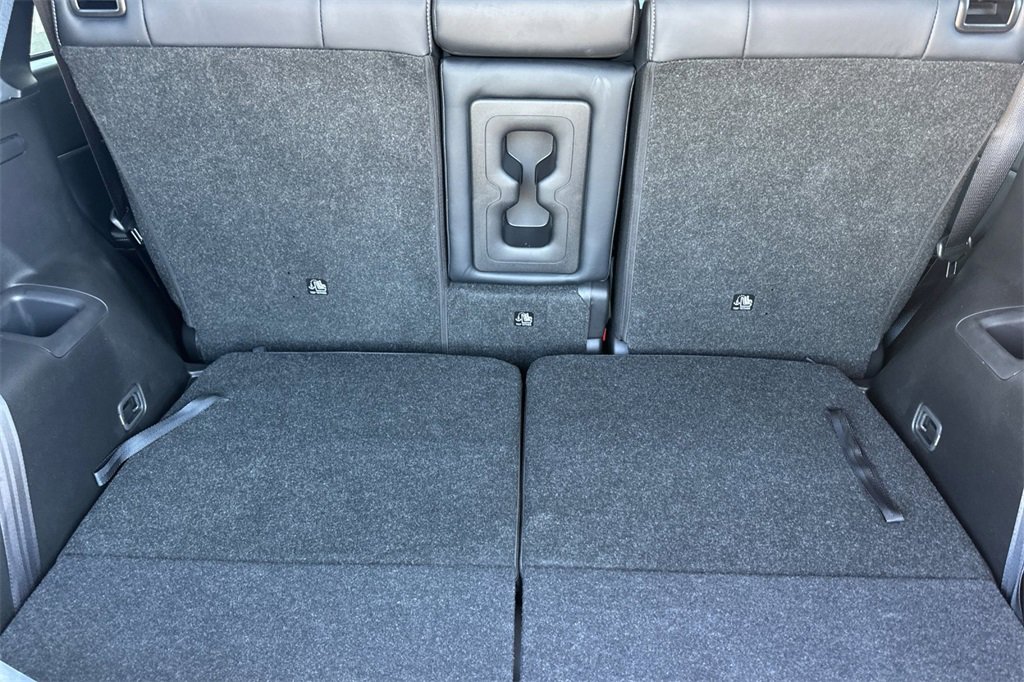New 2025 Mitsubishi Outlander AWD image 16
