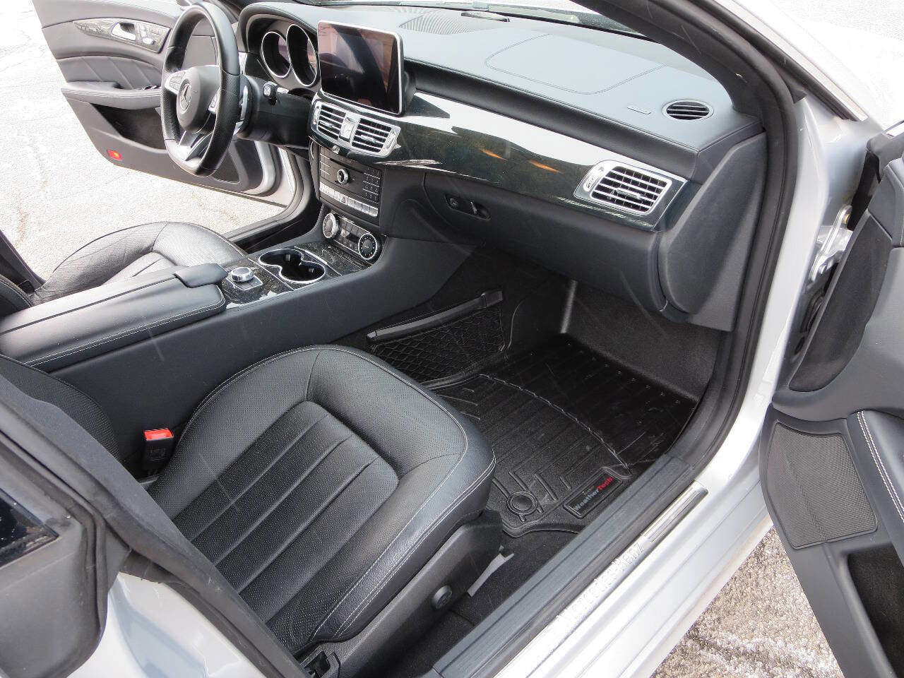 Used 2016 Mercedes-Benz CLS 400 CLS 400 4MATIC AWD 4dr Sedan image 24