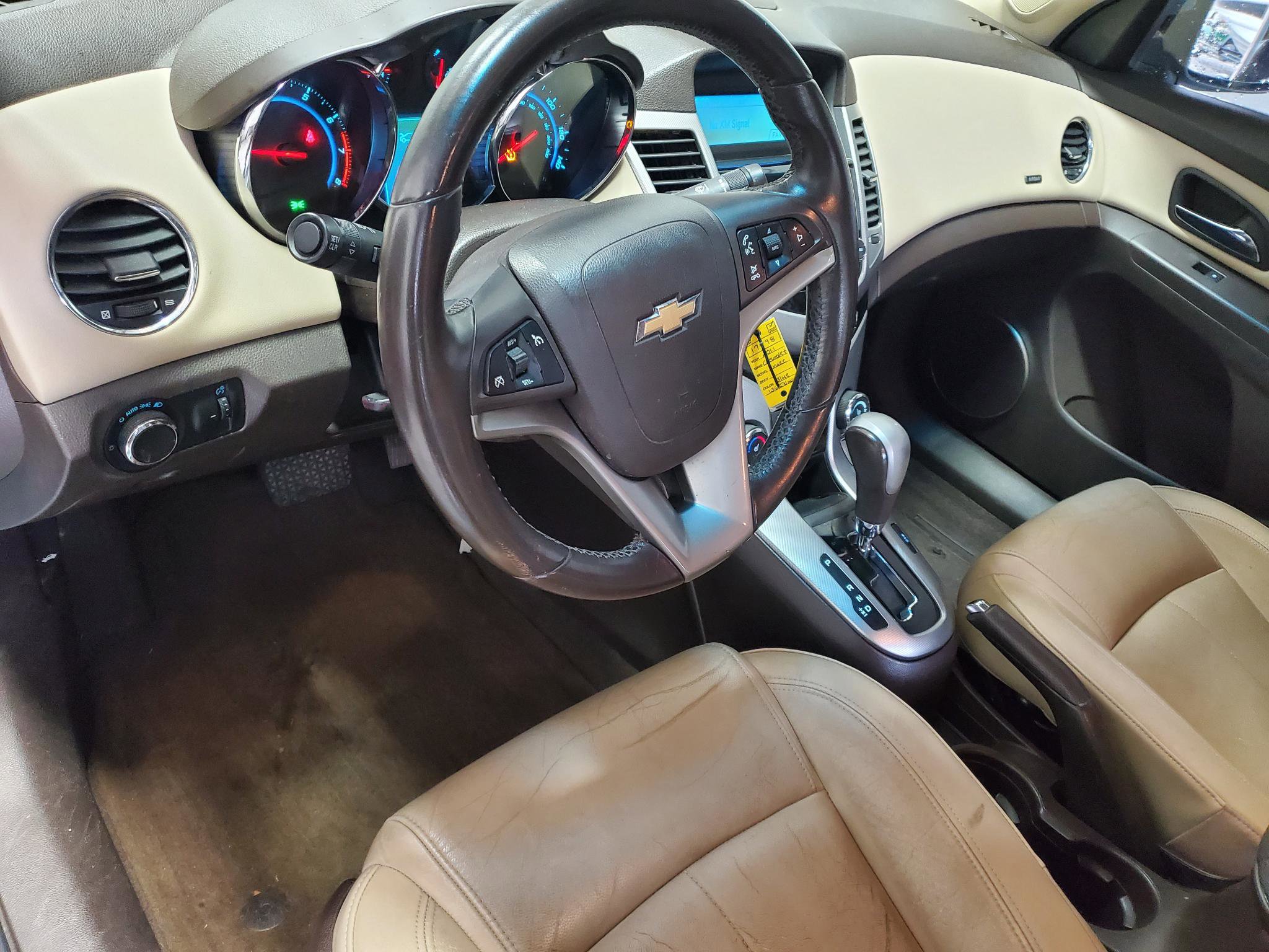 Used 2011 Chevrolet Cruze LTZ FWD image 36