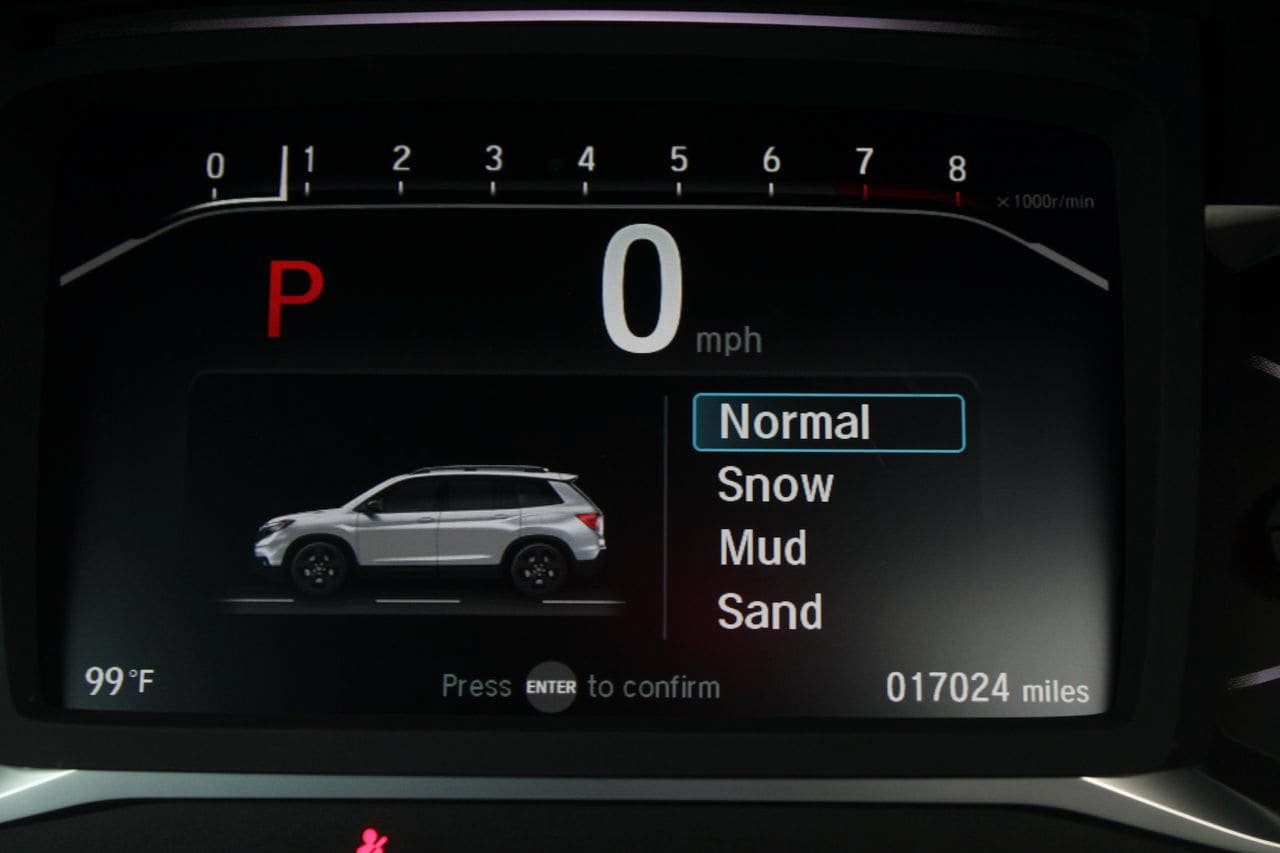 Used 2025 Honda Passport Black Edition image 39