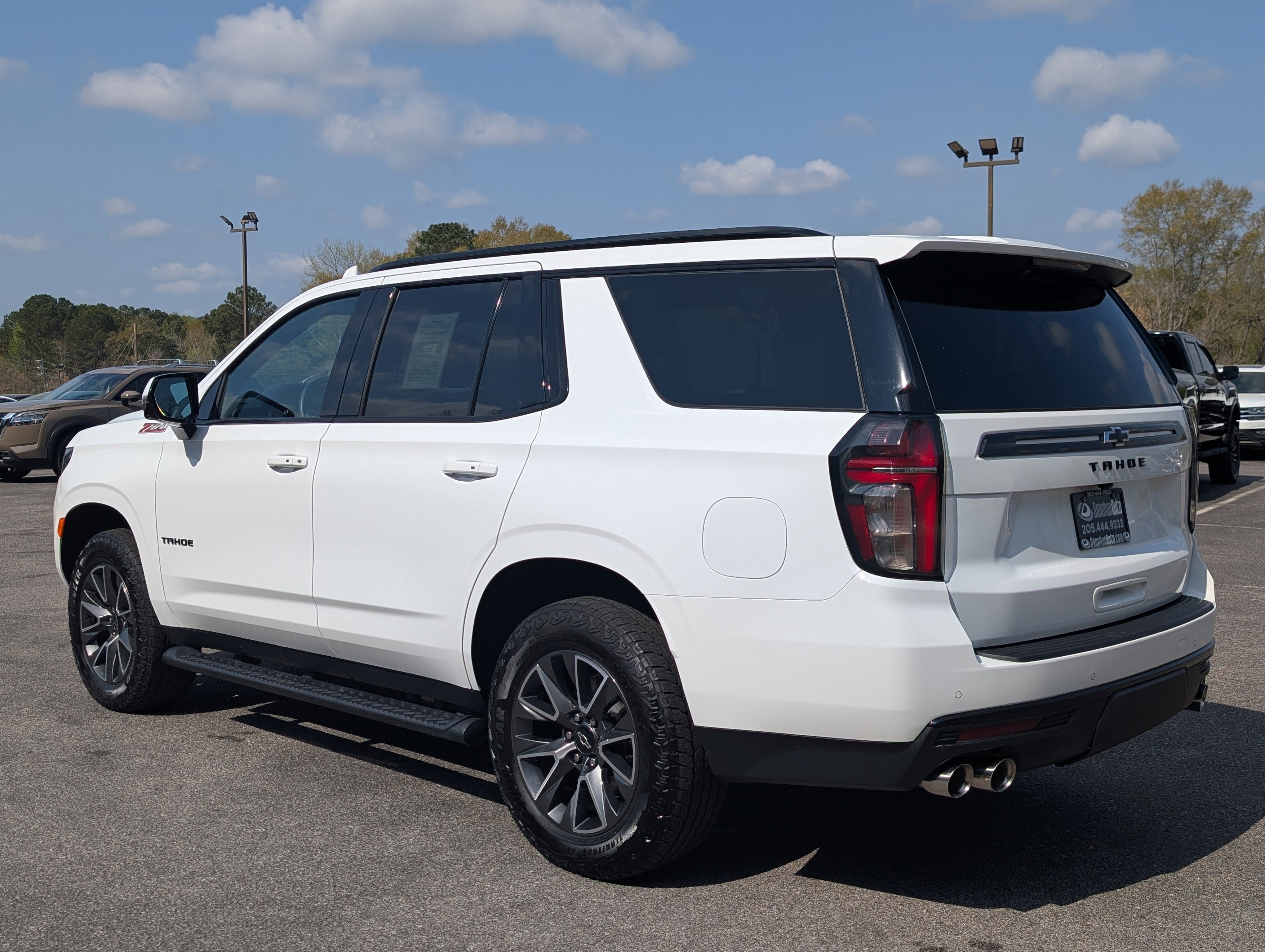Used 2024 Chevrolet Tahoe Z71 w/ Z71 Off-Road Package image 7