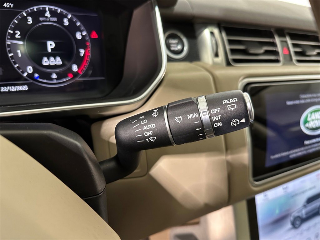 Used 2020 Land Rover Range Rover HSE image 20