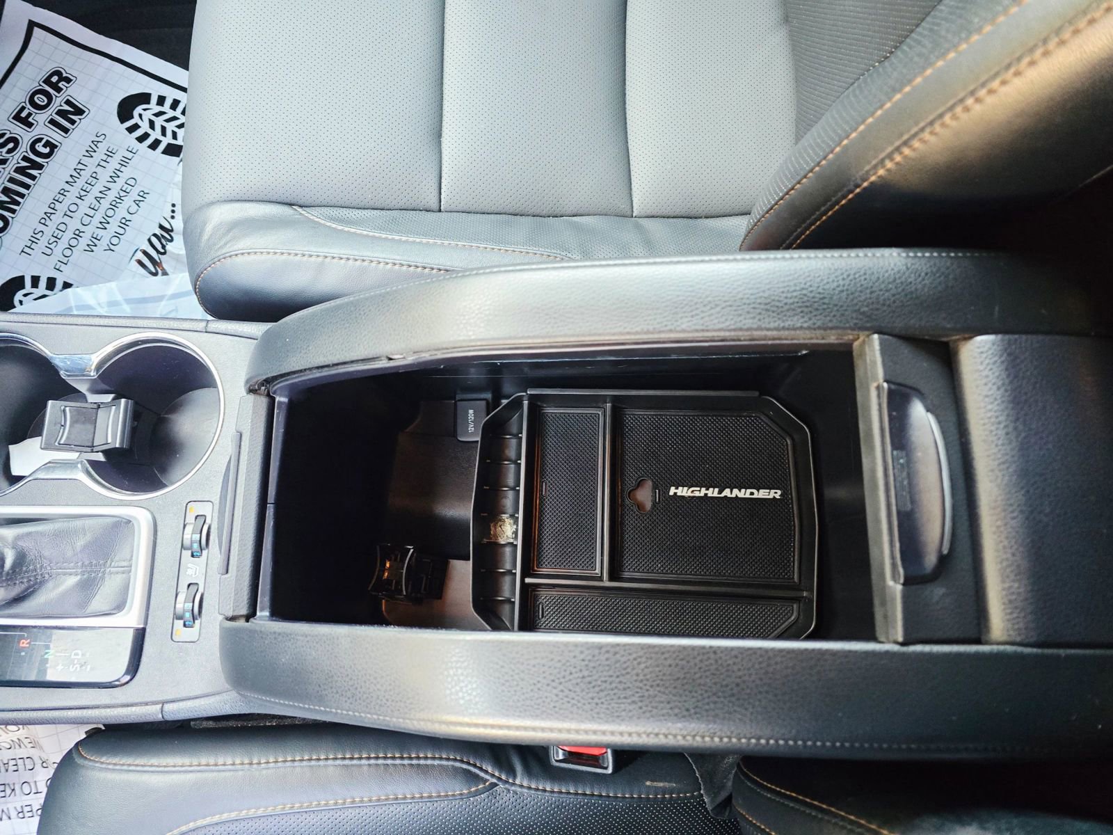 Used 2016 Toyota Highlander Limited image 23