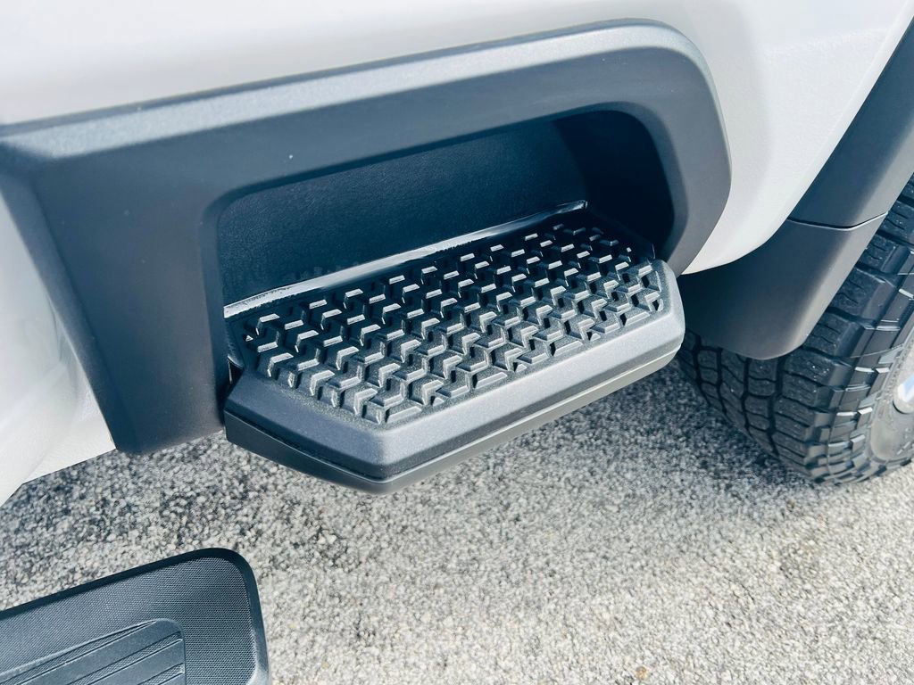 Used 2021 GMC Sierra 2500 Denali w/ Denali Ultimate Package image 25