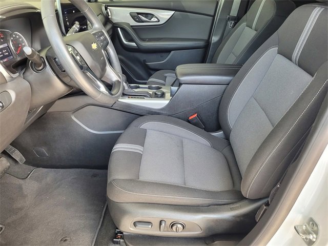 Used 2025 Chevrolet Blazer LT image 17