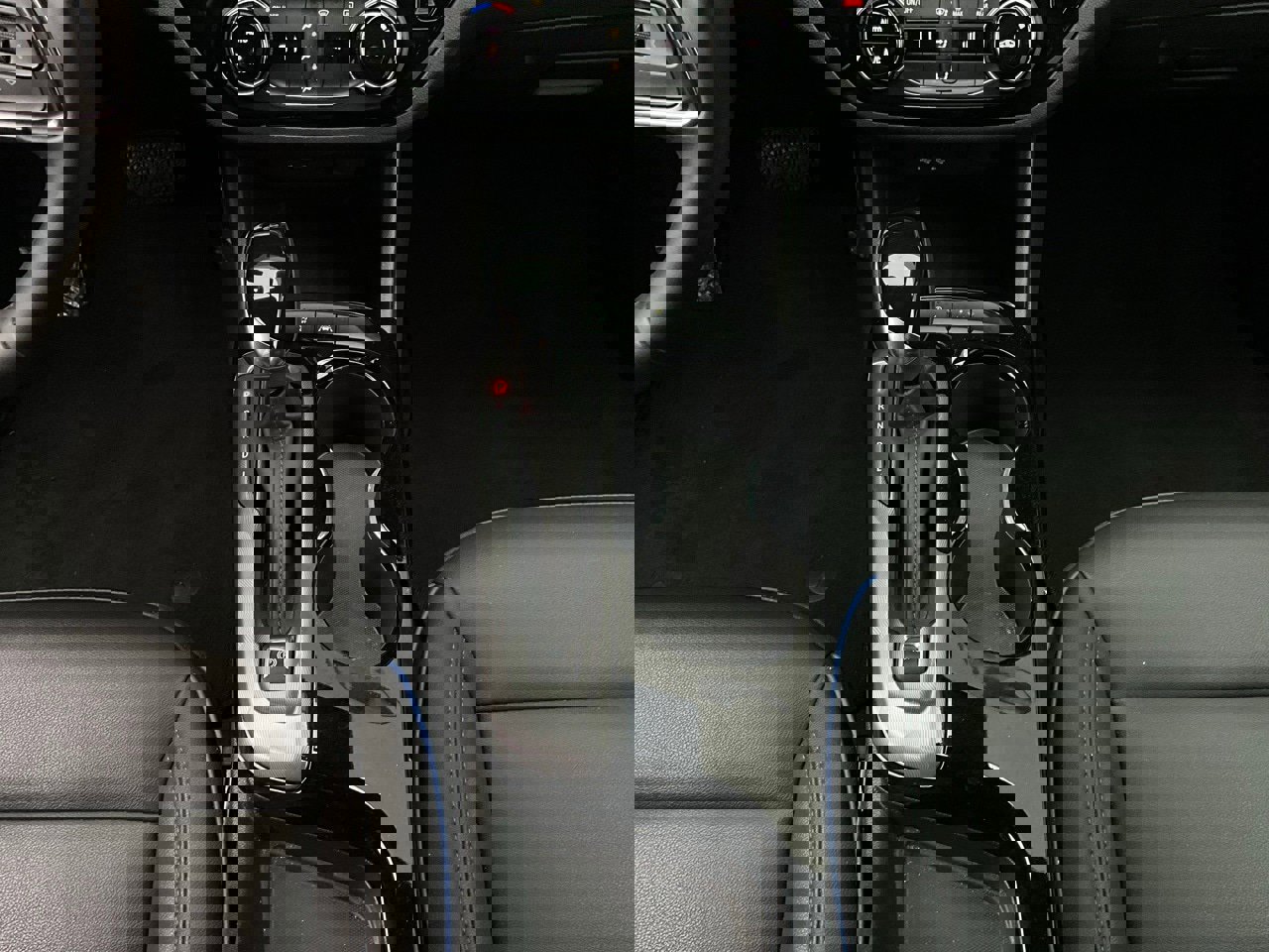 Used 2025 Buick Envista Sport Touring image 14