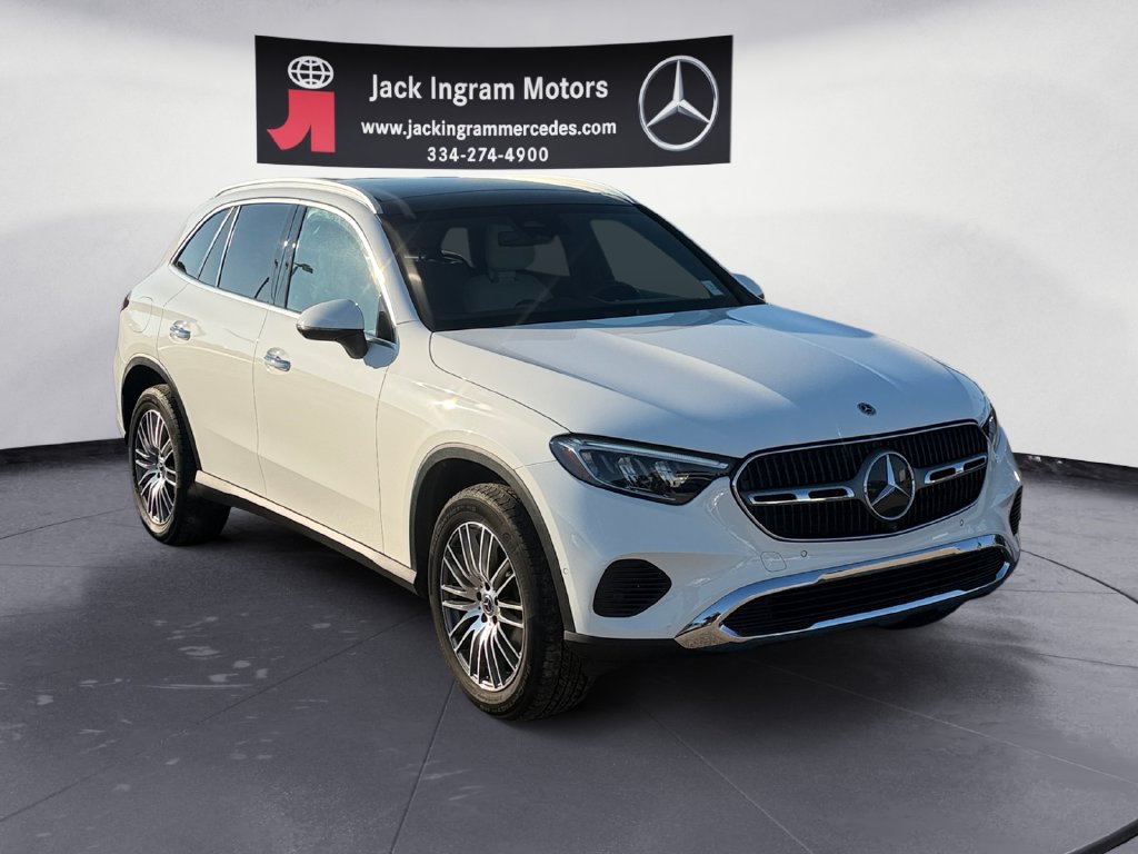 Certified 2025 Mercedes-Benz GLC 300 image 7