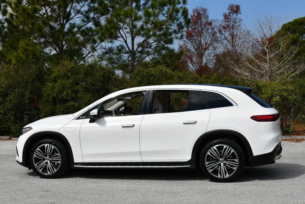 Used 2023 Mercedes-Benz EQS 450+ SUV image 4