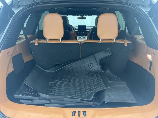 Certified 2023 Lincoln Aviator Black Label w/ Class IV Trailer Tow Package image 10