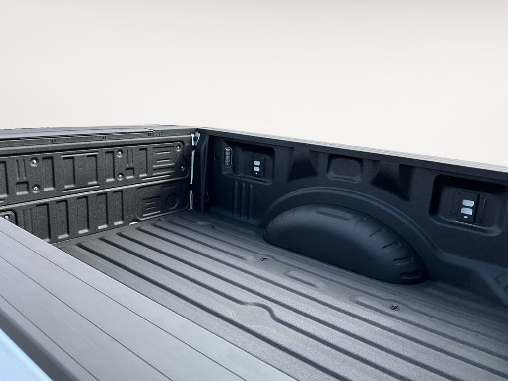 New 2026 Ford F250 Lariat w/ Black Appearance Package image 15